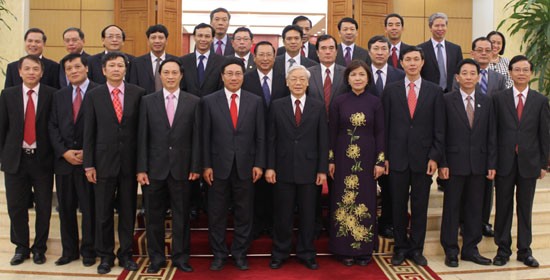 ผู้นำเวียดนามให้การต้อนรับหัวหน้าสำนักงานตัวแทนเวียดนามประจำต่างประเทศคนใหม่ - ảnh 1